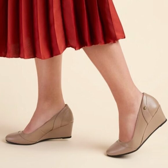 LifeStride Dreams Women's Dress Wedges (WIDE) - Picture 9 of 12